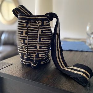 New Colombian bags Authentic handmade Colombian Wayuu bucket bag!!!
